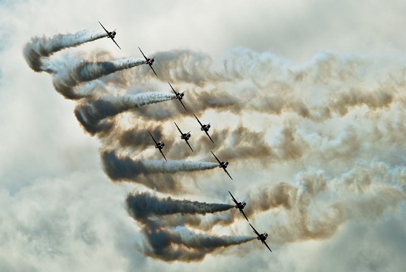 199_Fairford RIAT_Red Arrows na British Aerospace Hawk T1.jpg